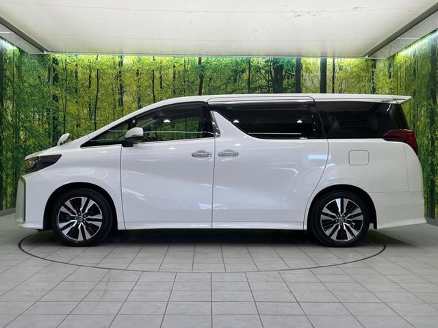 アルファード ２．５Ｓ　Ｃパッケージ　サンルーフ　両側電動スライドドア　バックカメラ　衝突警報装置　レーダークルーズ　禁煙車　合皮シート　コーナーセンサー　レーンキープ　スマートキー　ＬＥＤヘッドライト　ディスプレイオーディオ（33枚目）