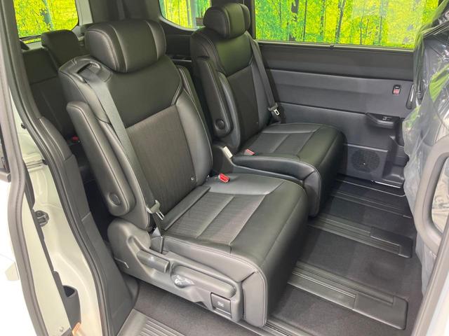 ���i���ȃI���W�i���t���A�}�b�g���I�v�V�����ɂĂ��p�ӂ��Ă���܂��B���D���ȃf�U�C����J���[�����Ԃɍ��킹�đI��ł����������Ƃ��ł��܂���