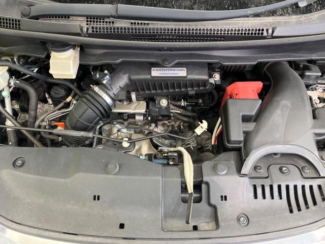 ステップワゴンスパーダ スパーダ　ホンダセンシング　後席モニター　両側電動スライドドア　衝突軽減装置　禁煙車　純正９インチナビ　アダプティブクルーズコントロール　ＥＴＣ　Ｂｌｕｅｔｏｏｔｈ　フルセグ　ドライブレコーダー　スマートキー　ＬＥＤヘッドライト（18枚目）