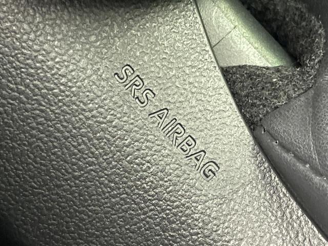 ヴェルファイアハイブリッド Ｚ　プレミア　ガラスルーフ　両側電動スライドドア　純正１４インチディスプレイオーディオ　フリップダウンモニター　全周囲カメラ　衝突警報装置　レーダークルーズコントロール　禁煙車　パワーバックドア（49枚目）