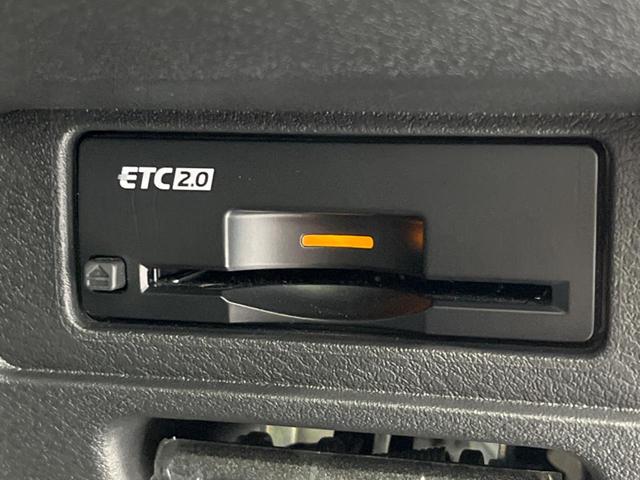 ノート Ｘ　プロパイロット　衝突軽減装置　禁煙車　純正９インチナビ　全周囲カメラ　ＥＴＣ　Ｂｌｕｅｔｏｏｔｈ　フルセグ　ドライブレコーダー　スマートキー　ＬＥＤヘッドライト　レーンアシスト　コーナーセンサー（6枚目）