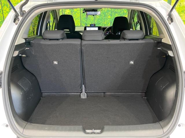 ノート Ｘ　プロパイロット　衝突軽減装置　禁煙車　純正９インチナビ　全周囲カメラ　ＥＴＣ　Ｂｌｕｅｔｏｏｔｈ　フルセグ　ドライブレコーダー　スマートキー　ＬＥＤヘッドライト　レーンアシスト　コーナーセンサー（10枚目）