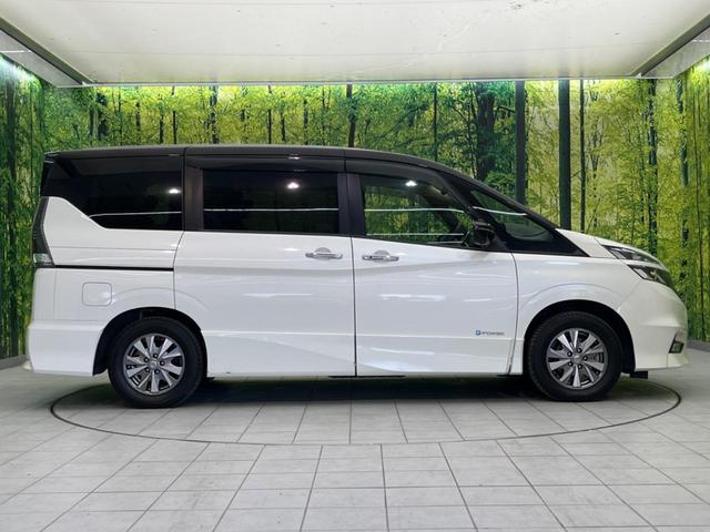 セレナ ｅ－パワー　ハイウェイスターＶ　両側電動スライドドア　純正９インチナビ　フリップダウンモニター　全周囲カメラ　衝突警報装置　レーダークルーズコントロール　禁煙車　シートヒーター　ドライブレコーダー　コーナーセンサ（42枚目）