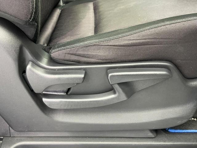 セレナ ｅ－パワー　ハイウェイスターＶ　両側電動スライドドア　純正９インチナビ　フリップダウンモニター　全周囲カメラ　衝突警報装置　レーダークルーズコントロール　禁煙車　シートヒーター　ドライブレコーダー　コーナーセンサ（44枚目）