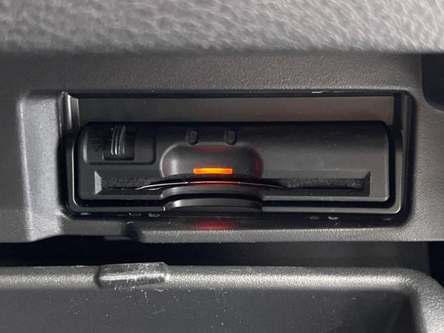 セレナ ｅ－パワー　ハイウェイスターＶ　両側電動スライドドア　純正９インチナビ　フリップダウンモニター　全周囲カメラ　衝突警報装置　レーダークルーズコントロール　禁煙車　シートヒーター　ドライブレコーダー　コーナーセンサ（46枚目）