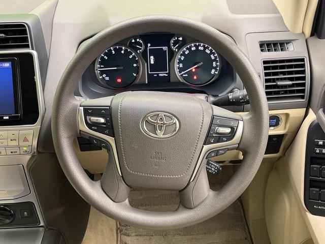 �y�X�e�A�����O�X�C�b�`�z�^�]���A�O������ڐ������炷���ƂȂ��A�I�[�f�B�I���̑��삪�\�ȕ֗��@�\�I���S�����K�ȃh���C�u�����o���Ă���܂���