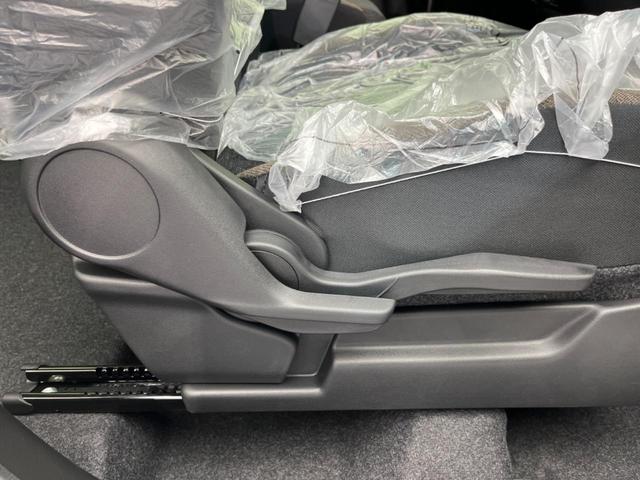 クロスビー ハイブリッドＭＸ　登録済未使用車　全周囲カメラ　衝突軽減　レーダークルーズ　コーナーセンサー　スマートキー　ＬＥＤヘッド　オートハイビーム　車線逸脱警報　オートライト　オートエアコン　Ｂｌｕｅｔｏｏｔｈ（41枚目）