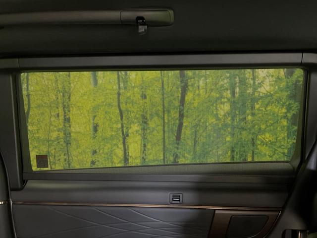 アルファードハイブリッド Ｚ　左右独立ムーンルーフ　両側電動スライドドア　純正１４インチディスプレイオーディオ　全周囲カメラ　衝突軽減装置　ＬＥＤヘッドライト　ＥＴＣ　Ｂｌｕｅｔｏｏｔｈ再生　フルセグ　ドライブレ（44枚目）