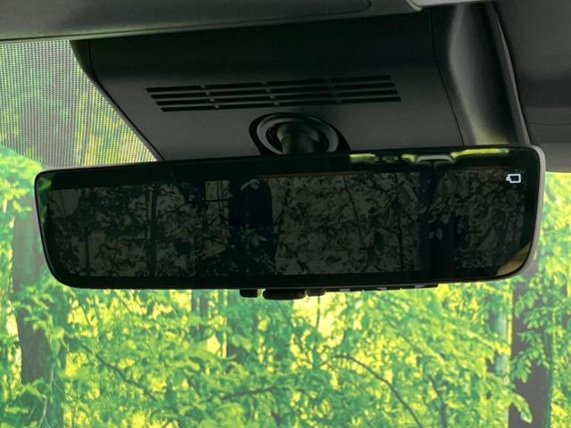 アルファードハイブリッド Ｚ　左右独立ムーンルーフ　両側電動スライドドア　純正１４インチディスプレイオーディオ　全周囲カメラ　衝突軽減装置　ＬＥＤヘッドライト　ＥＴＣ　Ｂｌｕｅｔｏｏｔｈ再生　フルセグ　ドライブレ（61枚目）