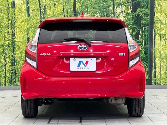 アクア Ｓ　純正ＳＤナビ　バックカメラ　衝突警報装置　禁煙車　レーンキープ　スマートキー　オートハイビーム　オートエアコン　オートライト　純正１５インチＡＷ　Ｂｌｕｅｔｏｏｔｈ再生　フルセグ　ＣＤ／ＤＶＤ再生（15枚目）