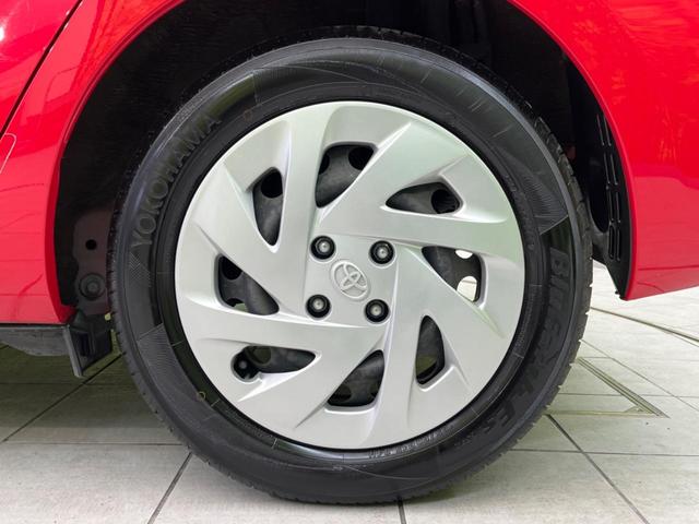 アクア Ｓ　純正ＳＤナビ　バックカメラ　衝突警報装置　禁煙車　レーンキープ　スマートキー　オートハイビーム　オートエアコン　オートライト　純正１５インチＡＷ　Ｂｌｕｅｔｏｏｔｈ再生　フルセグ　ＣＤ／ＤＶＤ再生（22枚目）