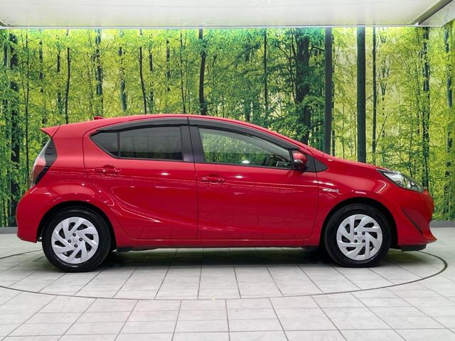 アクア Ｓ　純正ＳＤナビ　バックカメラ　衝突警報装置　禁煙車　レーンキープ　スマートキー　オートハイビーム　オートエアコン　オートライト　純正１５インチＡＷ　Ｂｌｕｅｔｏｏｔｈ再生　フルセグ　ＣＤ／ＤＶＤ再生（35枚目）