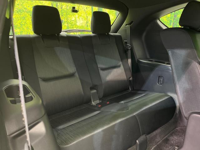 �������[���̃T�[�h�V�[�g�ł��B���ȕ������R���p�N�g�Ɏ��[�ł��A�L��ȉ׎��X�y�[�X�Ƃ��Ă��g�����������܂��I��Ԑl����ו��̗ʂȂǗ��p�V�[���ɍ��킹�ĂR��ڂ�L�����p�ł��A�Ƃ��Ă��֗���