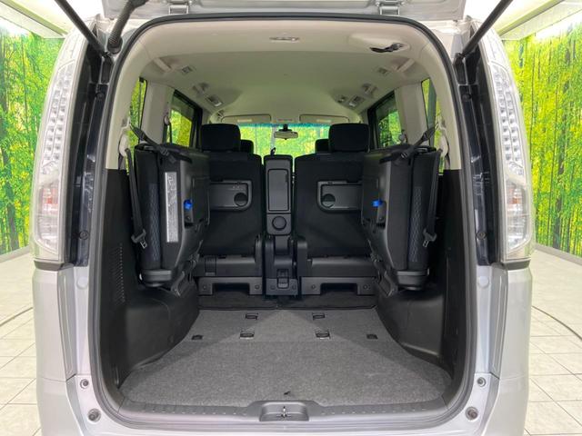 セレナ ２０Ｘ　Ｓ－ハイブリッド　両側電動スライドドア　衝突軽減　禁煙車　純正ナビ　バックカメラ　ＥＴＣ　Ｂｌｕｅｔｏｏｔｈ　クルーズコントロール　フルセグＴＶ（12枚目）