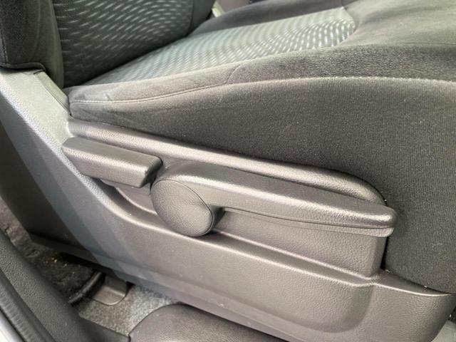 セレナ ２０Ｘ　Ｓ－ハイブリッド　両側電動スライドドア　衝突軽減　禁煙車　純正ナビ　バックカメラ　ＥＴＣ　Ｂｌｕｅｔｏｏｔｈ　クルーズコントロール　フルセグＴＶ（41枚目）