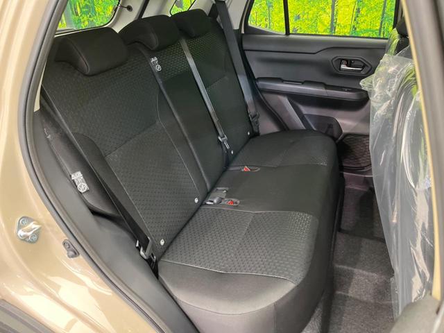 ライズ Ｘ　登録済未使用車　衝突警報装置　禁煙車　コーナーセンサー　レーンキープ　オートハイビーム　スマートキー　アイドリングストップ　プライバシーガラス　ドアバイザー　ステアリングスイッチ（9枚目）
