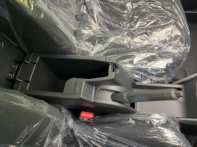 ライズ Ｘ　登録済未使用車　衝突警報装置　禁煙車　コーナーセンサー　レーンキープ　オートハイビーム　スマートキー　アイドリングストップ　プライバシーガラス　ドアバイザー　ステアリングスイッチ（50枚目）