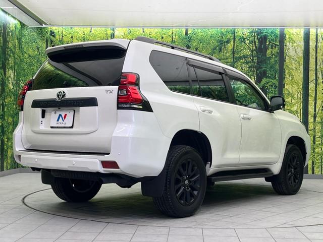 ランドクルーザープラド ＴＸ　Ｌパッケージ　マットブラックエディション　４ＷＤ　サンルーフ　メーカー９インチナビ　衝突軽減装置　全周囲カメラ　レーダークルーズコントロール　ＥＴＣ　Ｂｌｕｅｔｏｏｔｈ　シートベンチレーション　ドライブレコーダー　パワーシート（17枚目）