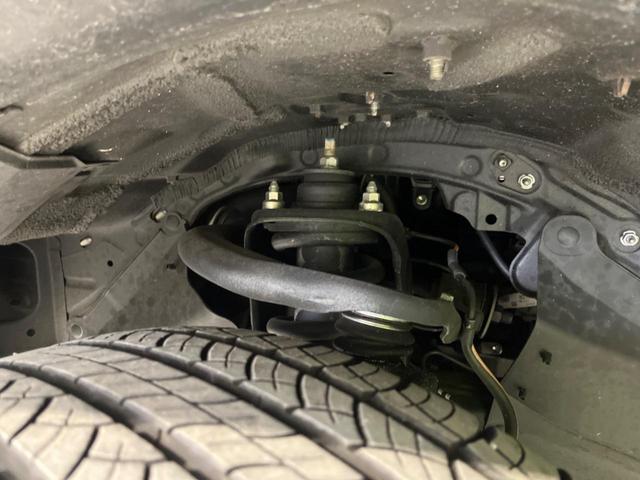 ランドクルーザープラド ＴＸ　Ｌパッケージ　マットブラックエディション　４ＷＤ　サンルーフ　メーカー９インチナビ　衝突軽減装置　全周囲カメラ　レーダークルーズコントロール　ＥＴＣ　Ｂｌｕｅｔｏｏｔｈ　シートベンチレーション　ドライブレコーダー　パワーシート（20枚目）