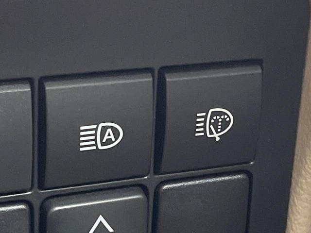 ランドクルーザープラド ＴＸ　Ｌパッケージ　マットブラックエディション　４ＷＤ　サンルーフ　メーカー９インチナビ　衝突軽減装置　全周囲カメラ　レーダークルーズコントロール　ＥＴＣ　Ｂｌｕｅｔｏｏｔｈ　シートベンチレーション　ドライブレコーダー　パワーシート（42枚目）