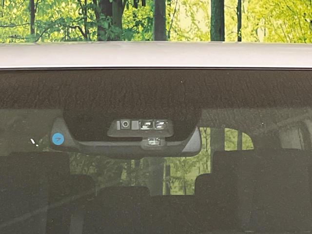 �y�O�H��-�`�����������z���s���ɑO���̎ԗ�����F�����A�Փ˂������Ȏ��͌x��ƃu���[�L�ŏՓˉ���Ɣ�Q�y�����A�V�X�g�B�����S�Ƀh���C�u�����y���݂��������܂��B