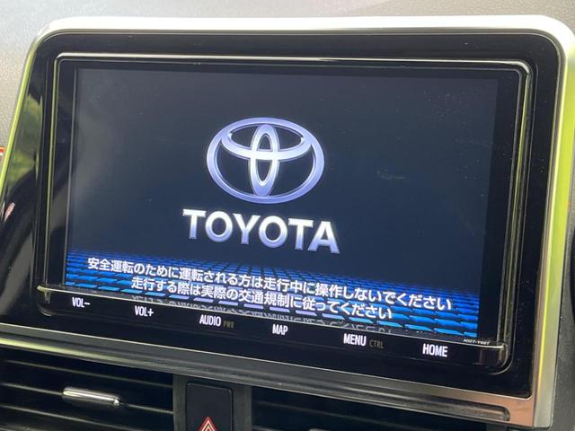 �y�����X�C���`�i�r�z�l�C�̏����i�r�𑕔����Ă���܂��B�i�r�̎g���₷���͂������A�I�[�f�B�I�@�\���[���I�L�����v�◷�s�͂������A�ʋ΂┃�����ȂǕ��i�̃h���C�u���y�����Ȃ�͂���