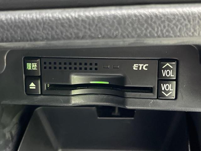 ノア Ｓｉ　両側電動スライドドア　ナビ　禁煙車　ＥＴＣ　Ｂｌｕｅｔｏｏｔｈ　フルセグ　ＨＩＤヘッド　パドルシフト　スマートキー　純正１６インチＡＷ　オートライト　電動格納ミラー　ＣＤ／ＤＶＤ再生（5枚目）