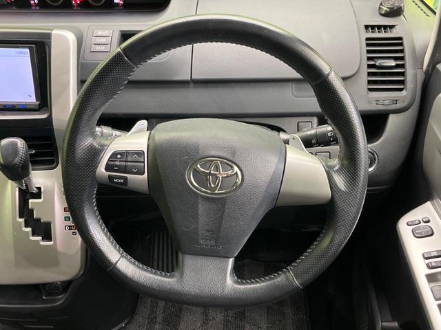 ノア Ｓｉ　両側電動スライドドア　ナビ　禁煙車　ＥＴＣ　Ｂｌｕｅｔｏｏｔｈ　フルセグ　ＨＩＤヘッド　パドルシフト　スマートキー　純正１６インチＡＷ　オートライト　電動格納ミラー　ＣＤ／ＤＶＤ再生（12枚目）