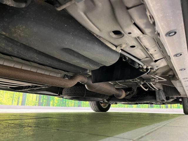 ノア Ｓｉ　両側電動スライドドア　ナビ　禁煙車　ＥＴＣ　Ｂｌｕｅｔｏｏｔｈ　フルセグ　ＨＩＤヘッド　パドルシフト　スマートキー　純正１６インチＡＷ　オートライト　電動格納ミラー　ＣＤ／ＤＶＤ再生（24枚目）