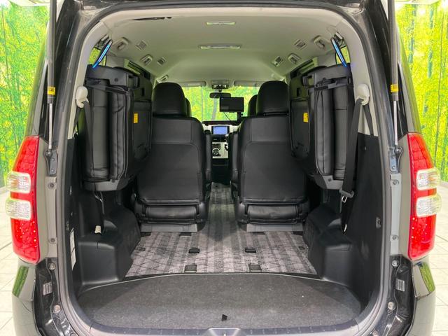 ノア Ｓｉ　両側電動スライドドア　ナビ　禁煙車　ＥＴＣ　Ｂｌｕｅｔｏｏｔｈ　フルセグ　ＨＩＤヘッド　パドルシフト　スマートキー　純正１６インチＡＷ　オートライト　電動格納ミラー　ＣＤ／ＤＶＤ再生（25枚目）