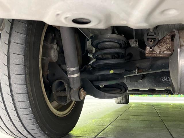 ノア Ｓｉ　両側電動スライドドア　ナビ　禁煙車　ＥＴＣ　Ｂｌｕｅｔｏｏｔｈ　フルセグ　ＨＩＤヘッド　パドルシフト　スマートキー　純正１６インチＡＷ　オートライト　電動格納ミラー　ＣＤ／ＤＶＤ再生（29枚目）