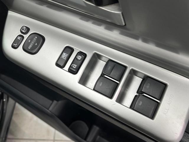 ノア Ｓｉ　両側電動スライドドア　ナビ　禁煙車　ＥＴＣ　Ｂｌｕｅｔｏｏｔｈ　フルセグ　ＨＩＤヘッド　パドルシフト　スマートキー　純正１６インチＡＷ　オートライト　電動格納ミラー　ＣＤ／ＤＶＤ再生（41枚目）