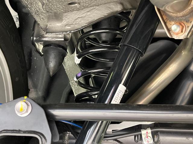 ジムニーノマド ＦＣ　登録済未使用車　４ＷＤ　レーダークルーズ　シートヒーター　コーナーセンサー　ＬＥＤヘッド　車線逸脱警報　スマートキー　オートライト　オートエアコン　革巻きステアリング　ステアリングスイッチ（20枚目）