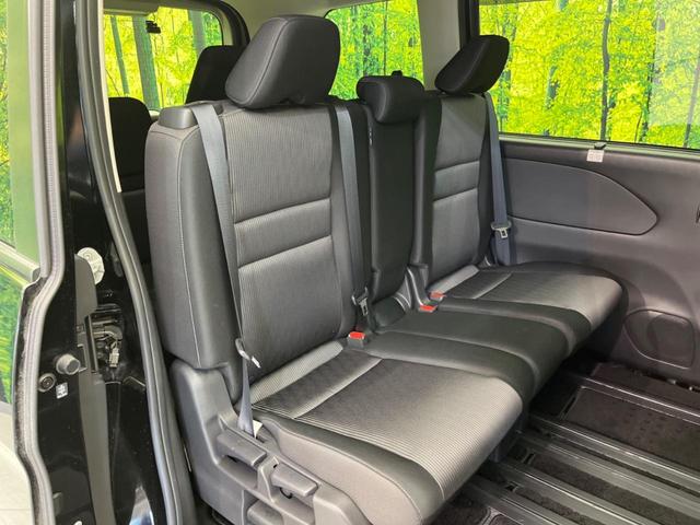 セレナ ハイウェイスターＶ　後席モニタ　両側電動スライドドア　衝突軽減装置　禁煙車　１１インチＳＤナビ　全周囲カメラ　ＥＴＣ　Ｂｌｕｅｔｏｏｔｈ　フルセグ　ドライブレコーダー　スマートキー　シートヒーター　ＬＥＤヘッドライト（11枚目）