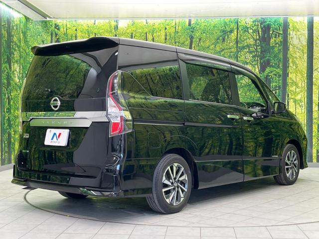 セレナ ハイウェイスターＶ　後席モニタ　両側電動スライドドア　衝突軽減装置　禁煙車　１１インチＳＤナビ　全周囲カメラ　ＥＴＣ　Ｂｌｕｅｔｏｏｔｈ　フルセグ　ドライブレコーダー　スマートキー　シートヒーター　ＬＥＤヘッドライト（17枚目）