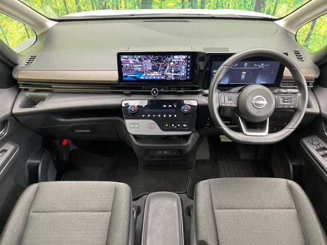 セレナ ｅ－パワー　ハイウェイスターＶ　フリップダウンモニター　メーカー１２．３インチナビ　全周囲カメラ　両側電動スライド　衝突軽減装置　ＥＴＣ　Ｂｌｕｅｔｏｏｔｈ　フルセグ　シートヒーター　ドライブレコーダー　ハンドルヒーター（2枚目）