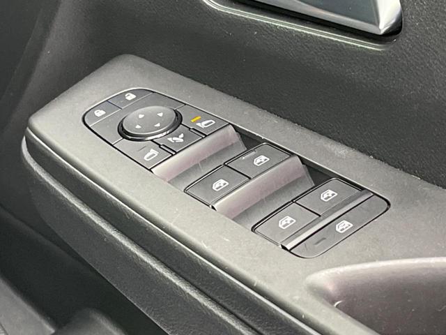 セレナ ｅ－パワー　ハイウェイスターＶ　フリップダウンモニター　メーカー１２．３インチナビ　全周囲カメラ　両側電動スライド　衝突軽減装置　ＥＴＣ　Ｂｌｕｅｔｏｏｔｈ　フルセグ　シートヒーター　ドライブレコーダー　ハンドルヒーター（44枚目）