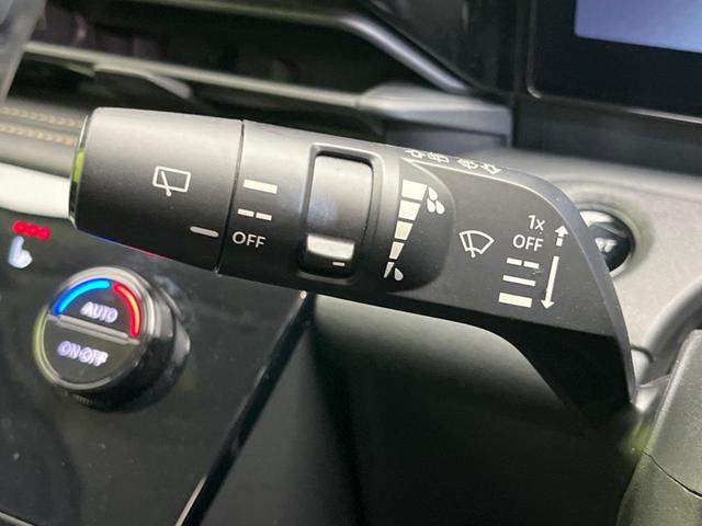 セレナ ｅ－パワー　ハイウェイスターＶ　フリップダウンモニター　メーカー１２．３インチナビ　全周囲カメラ　両側電動スライド　衝突軽減装置　ＥＴＣ　Ｂｌｕｅｔｏｏｔｈ　フルセグ　シートヒーター　ドライブレコーダー　ハンドルヒーター（55枚目）