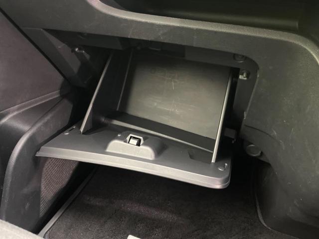 セレナ ｅ－パワー　ハイウェイスターＶ　フリップダウンモニター　メーカー１２．３インチナビ　全周囲カメラ　両側電動スライド　衝突軽減装置　ＥＴＣ　Ｂｌｕｅｔｏｏｔｈ　フルセグ　シートヒーター　ドライブレコーダー　ハンドルヒーター（67枚目）