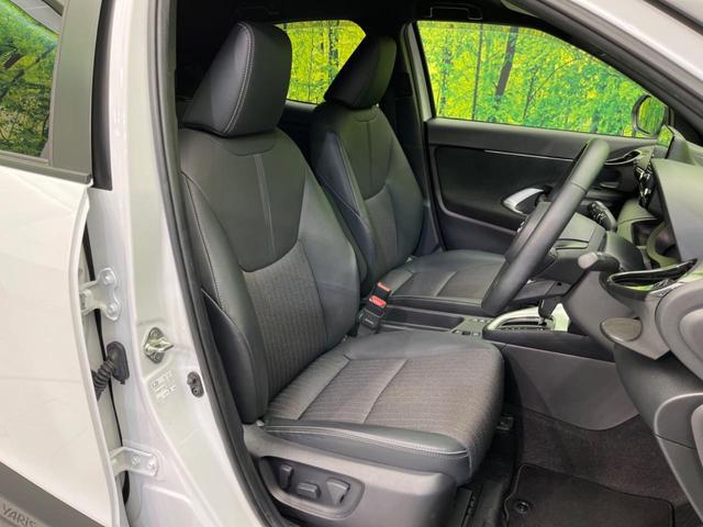 ヤリスクロス ハイブリッドＺ　衝突軽減装置　禁煙車　純正ディスプレイオーディオ　全周囲カメラ　レーダークルーズ　ＥＴＣ　Ｂｌｕｅｔｏｏｔｈ　フルセグ　ドライブレコーダー　シートヒーター　パワーシート　ハーフレザーシート（8枚目）