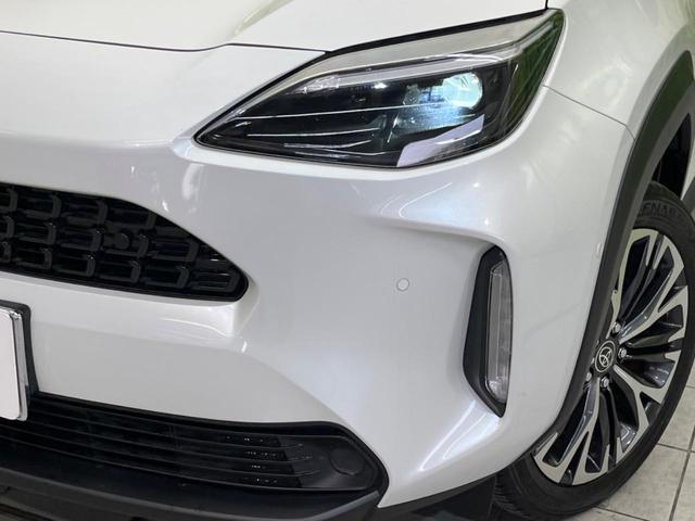 ヤリスクロス ハイブリッドＺ　衝突軽減装置　禁煙車　純正ディスプレイオーディオ　全周囲カメラ　レーダークルーズ　ＥＴＣ　Ｂｌｕｅｔｏｏｔｈ　フルセグ　ドライブレコーダー　シートヒーター　パワーシート　ハーフレザーシート（12枚目）
