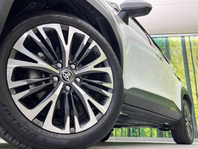 ヤリスクロス ハイブリッドＺ　衝突軽減装置　禁煙車　純正ディスプレイオーディオ　全周囲カメラ　レーダークルーズ　ＥＴＣ　Ｂｌｕｅｔｏｏｔｈ　フルセグ　ドライブレコーダー　シートヒーター　パワーシート　ハーフレザーシート（13枚目）