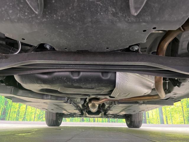 ヤリスクロス ハイブリッドＺ　衝突軽減装置　禁煙車　純正ディスプレイオーディオ　全周囲カメラ　レーダークルーズ　ＥＴＣ　Ｂｌｕｅｔｏｏｔｈ　フルセグ　ドライブレコーダー　シートヒーター　パワーシート　ハーフレザーシート（19枚目）