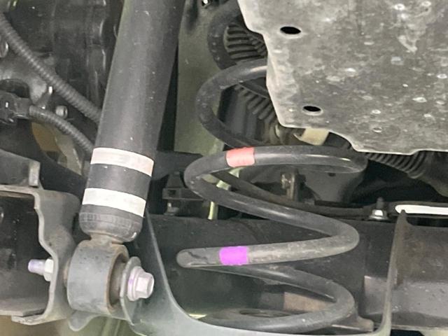 ヤリスクロス ハイブリッドＺ　衝突軽減装置　禁煙車　純正ディスプレイオーディオ　全周囲カメラ　レーダークルーズ　ＥＴＣ　Ｂｌｕｅｔｏｏｔｈ　フルセグ　ドライブレコーダー　シートヒーター　パワーシート　ハーフレザーシート（20枚目）