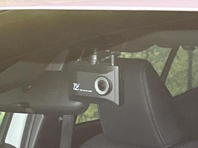 ヤリスクロス ハイブリッドＺ　衝突軽減装置　禁煙車　純正ディスプレイオーディオ　全周囲カメラ　レーダークルーズ　ＥＴＣ　Ｂｌｕｅｔｏｏｔｈ　フルセグ　ドライブレコーダー　シートヒーター　パワーシート　ハーフレザーシート（32枚目）