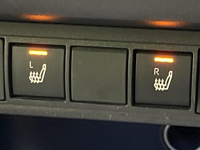 ヤリスクロス ハイブリッドＺ　衝突軽減装置　禁煙車　純正ディスプレイオーディオ　全周囲カメラ　レーダークルーズ　ＥＴＣ　Ｂｌｕｅｔｏｏｔｈ　フルセグ　ドライブレコーダー　シートヒーター　パワーシート　ハーフレザーシート（44枚目）