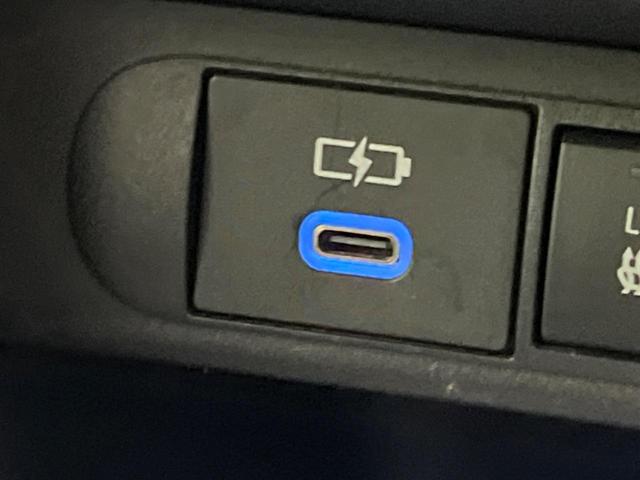 ヤリスクロス ハイブリッドＺ　衝突軽減装置　禁煙車　純正ディスプレイオーディオ　全周囲カメラ　レーダークルーズ　ＥＴＣ　Ｂｌｕｅｔｏｏｔｈ　フルセグ　ドライブレコーダー　シートヒーター　パワーシート　ハーフレザーシート（57枚目）