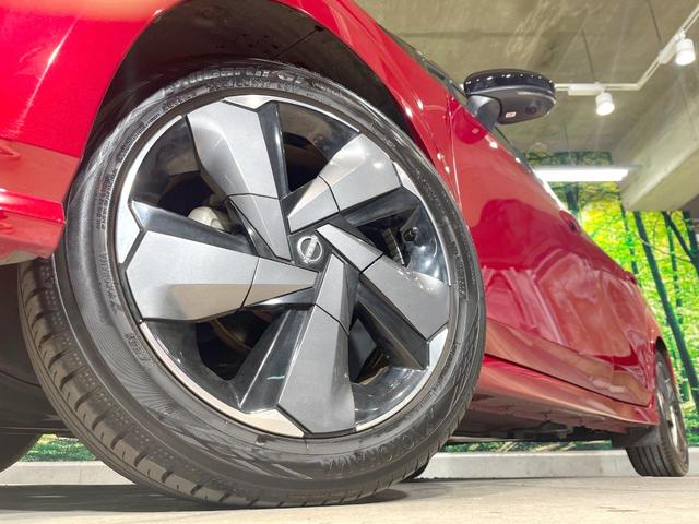 �y�����P�V�C���`�A���~�z�C�[���z�O�ςɃ}�b�`���������A���~�z�C�[���𑕒����Ă���܂��B�e��ЊO�A���~�z�C�[����A�X�^�b�h���X�^�C�����戵�����Ă���܂��B���񂲑��k����������