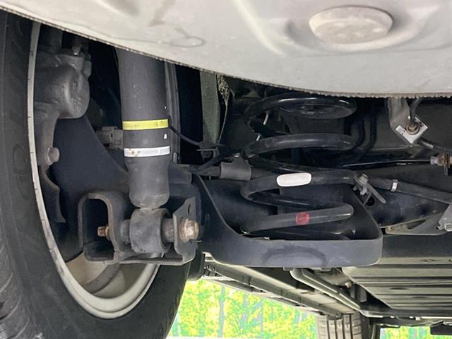 ヴォクシー ZS 煌 両側電動ドア 純正SDナビ 後席モニター バックカメラ 禁煙車 スマートキー LEDヘッドライト ビルトインETC 純正16インチアルミホイール オートライト オートエアコン(29枚目)