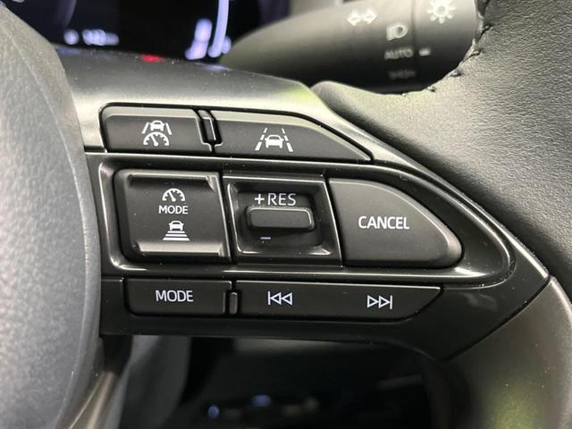 ヤリスクロス ハイブリッドＺ　ディスプレイオーディオ　バックカメラ　衝突軽減　レーダークルーズ　ハーフレザーシート　シートヒーター　コーナーセンサー　スマートキー　ＬＥＤヘッド　ＥＴＣ　オートマチックハイビーム　オートライト（5枚目）